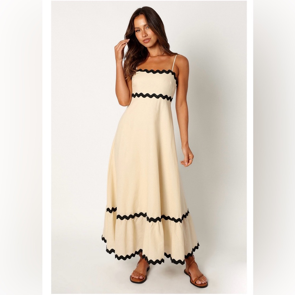Petal & Pup Yana Maxi Dress